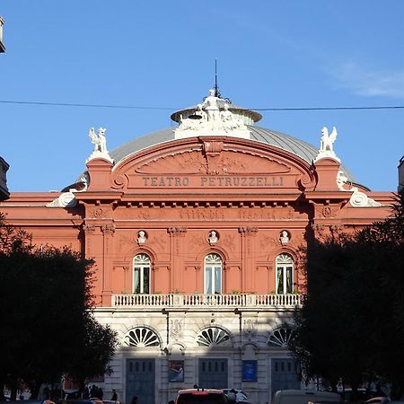Al Teatro Rooms Bari Esterno foto