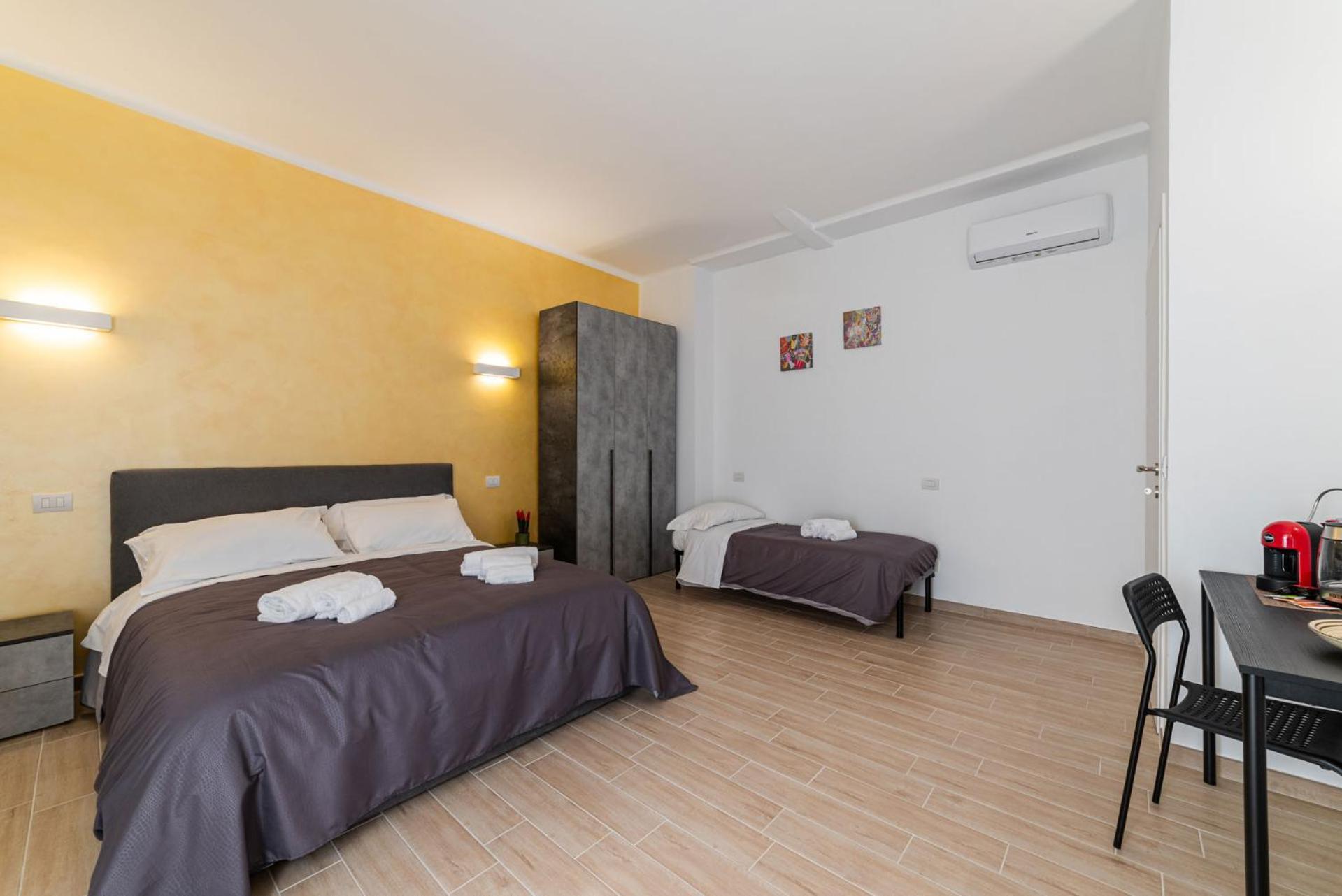 Al Teatro Rooms Bari Esterno foto