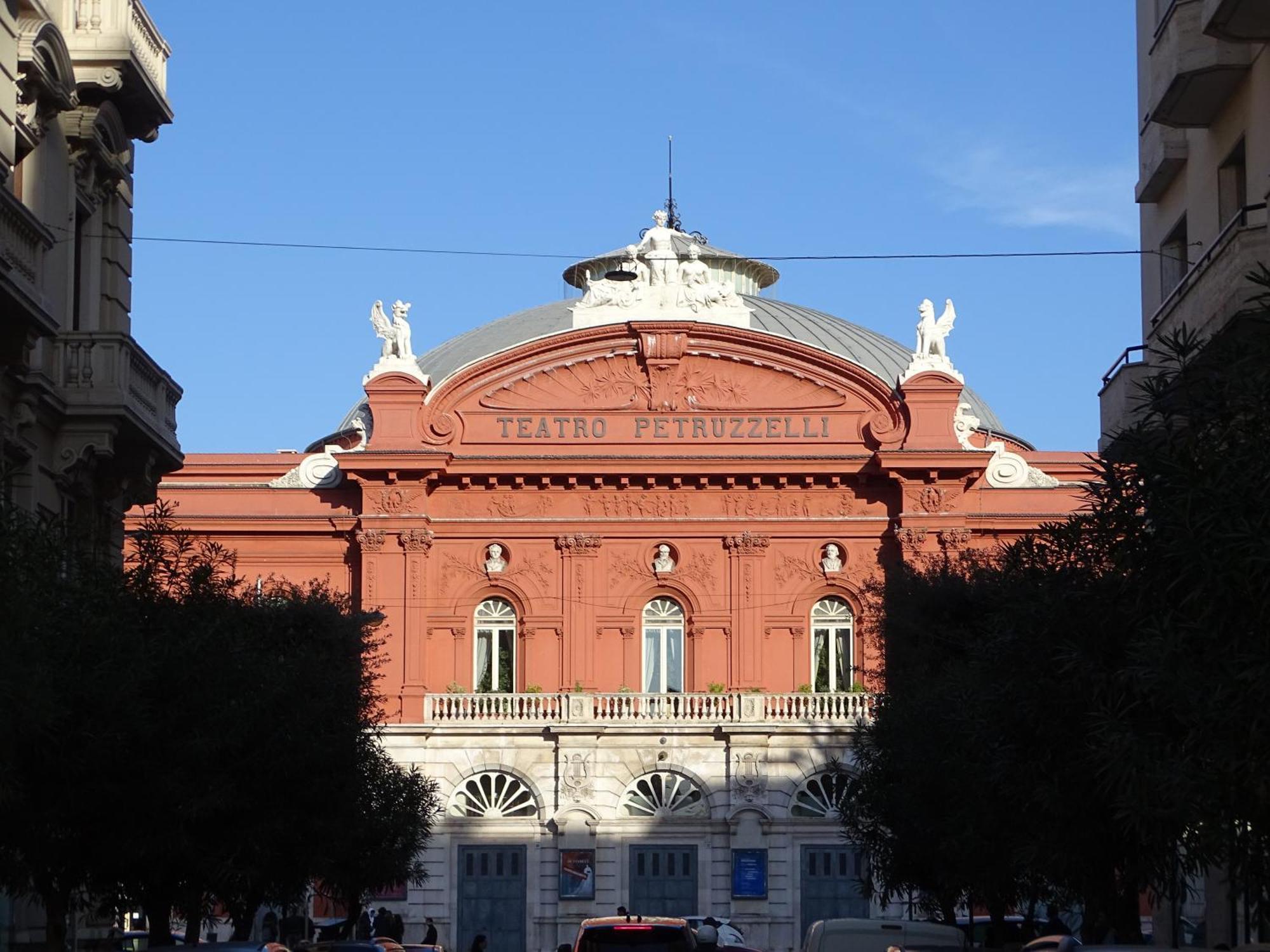 Al Teatro Rooms Bari Esterno foto